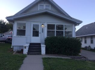 3856 Arbor St, Omaha, NE 68105