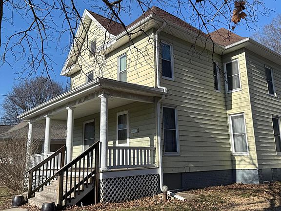 3rd image of 327 E Yerby St