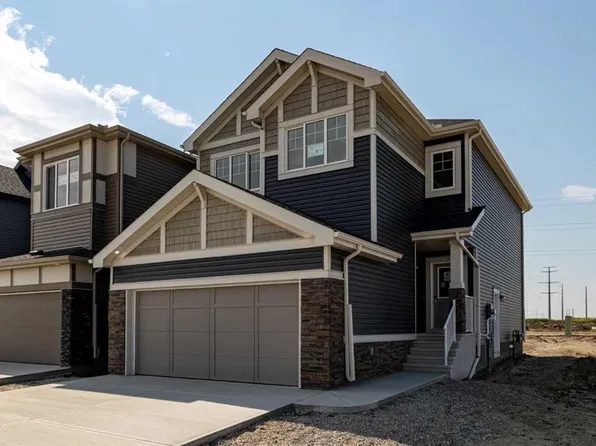 385 E Sora Park SE, Calgary, AB T3S 0L6