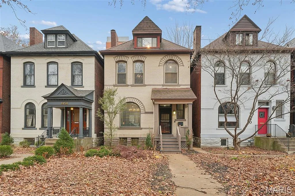4456 Laclede Ave photo 1