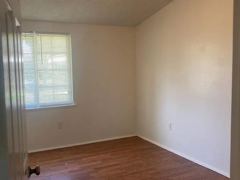 145 E Quincy Ave — Photo 12