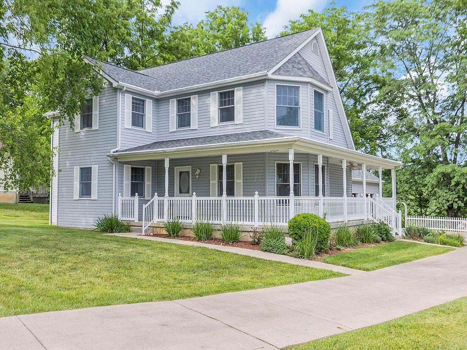 1st image of 170 Applewood Dr