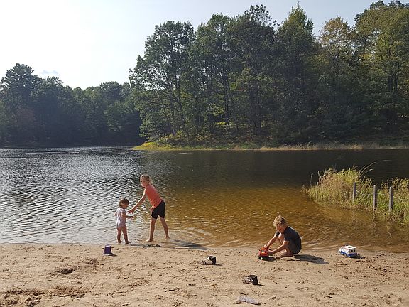 Holiday Lake Beach