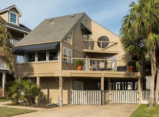 4224 Spoonbill Ln, Galveston, TX 77554
