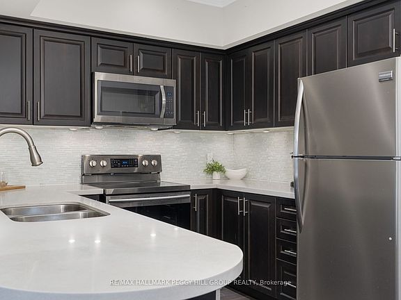 4th image of 306 Essa Rd #407