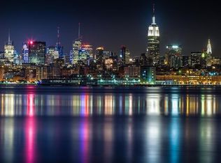 45 Kingswood Rd, Weehawken, NJ 07086