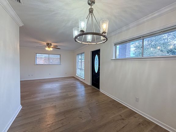 5th image of 308 Newcastle Dr
