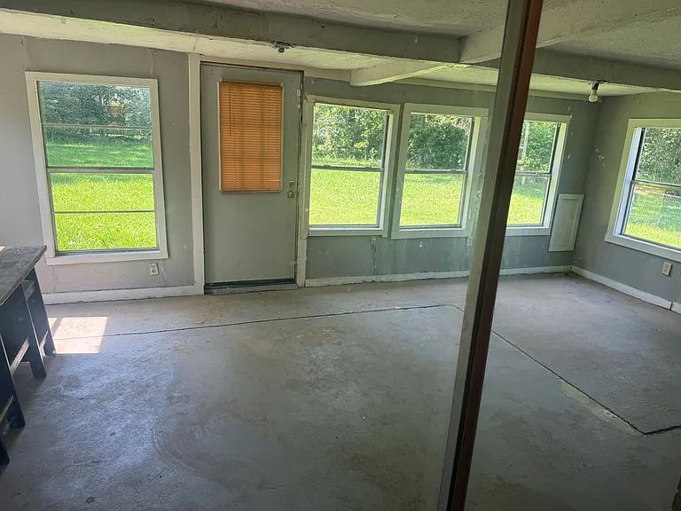1013 Terry Rd — Photo 6