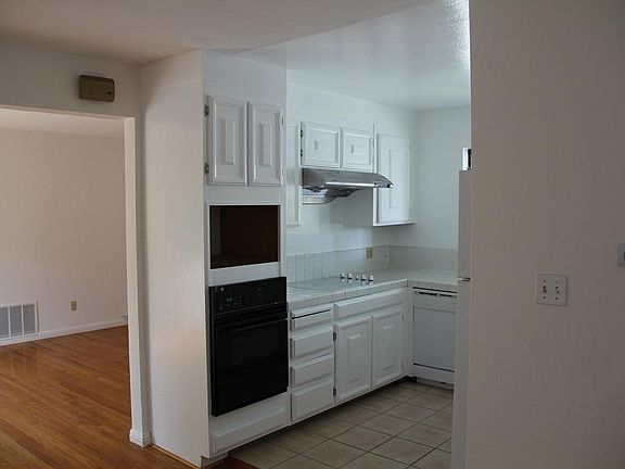 5th image of 6377 Windsor Ln