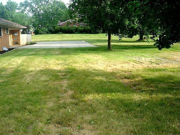 4th image of 1189 Garry Ln