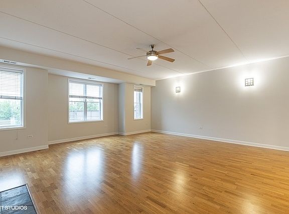 4th image of 2618 W Diversey Ave APT 301