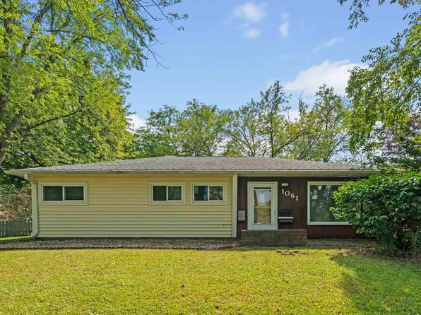 1061 Riehl St, Waterloo, IA 50703
