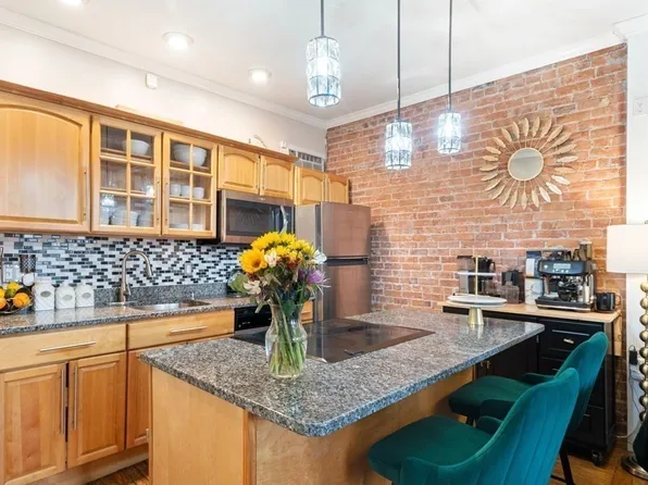 883 Harrison Ave APT 2, Roxbury, MA 02118