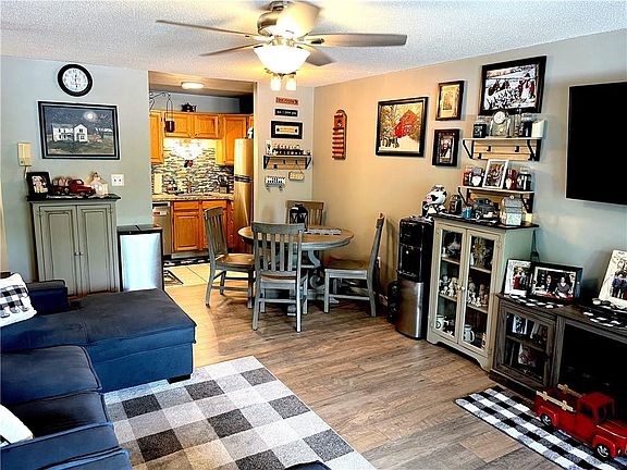 5th image of 1800 Douglas Ave APT 109