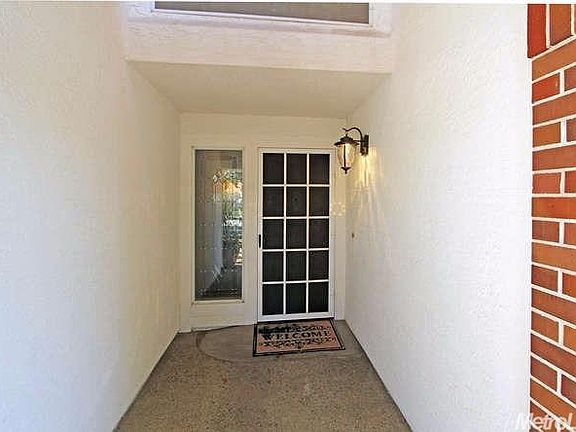 4th image of 107 Blencowe Ct