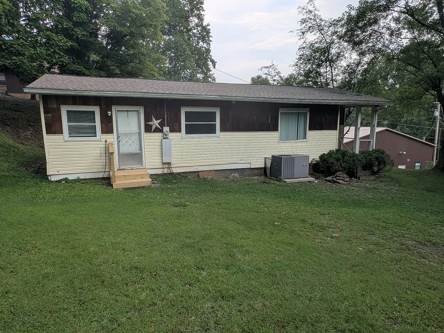 2 bed, 1094 sqft, $1,100 — Photo 1