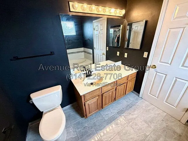 5776 Kingsbury Pl — Photo 7