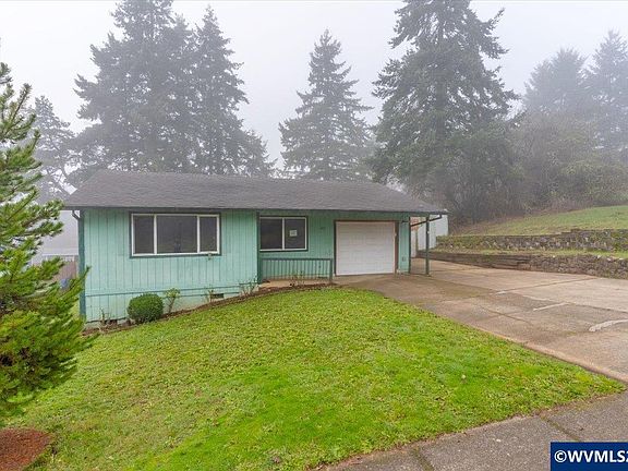 2nd image of 417 NE Oaken Hills Dr