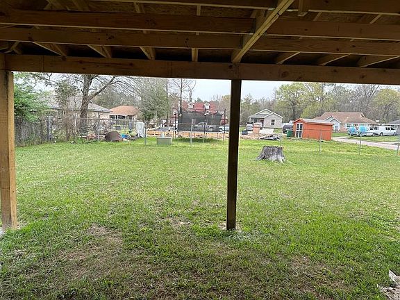 3rd image of 10127 Valley Breeze Dr