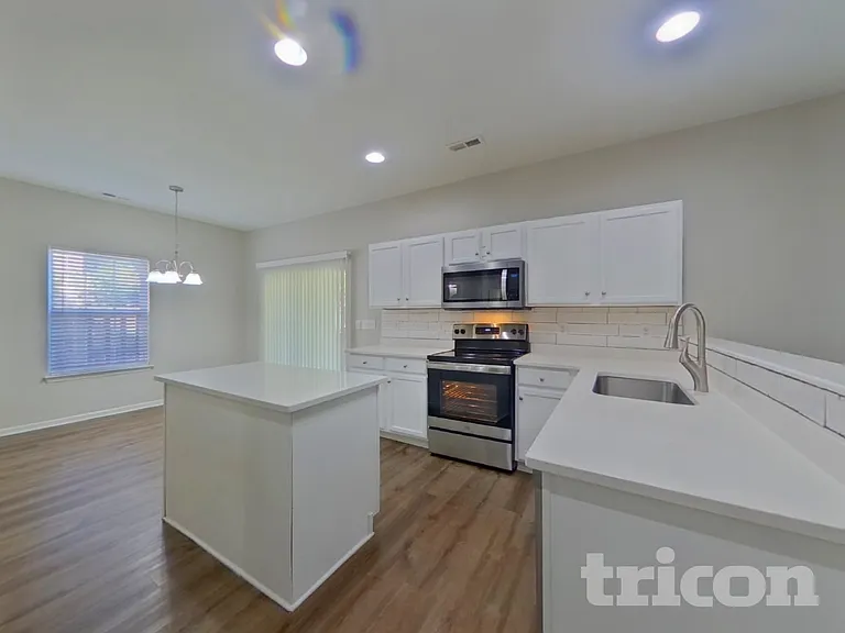 11035 Elven Dr — Photo 6