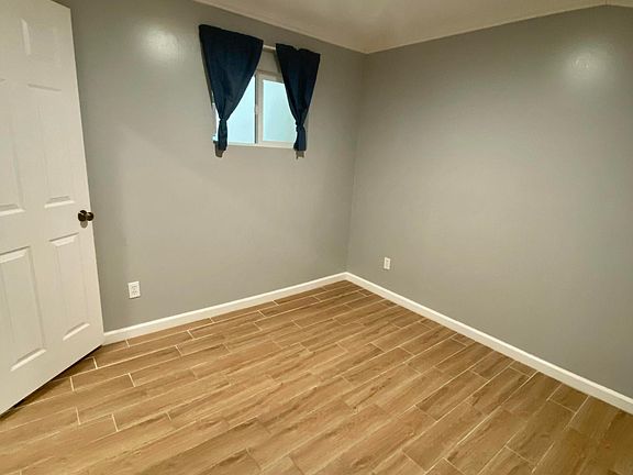 5th image of 13964 Mar Vista St