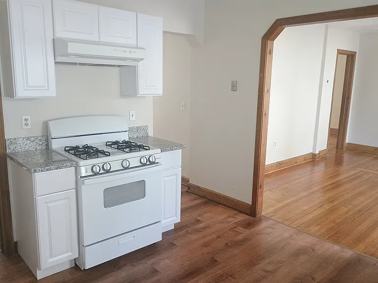 14 Randall St #1 — Photo 2