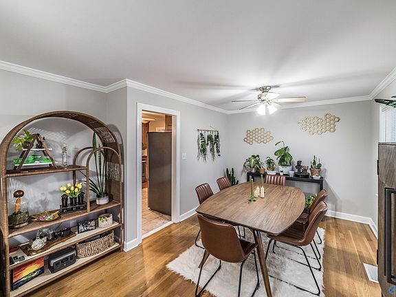 3rd image of 11411 Crestfield Dr SE