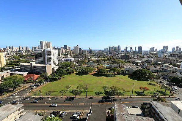 Keeaumoku St — Photo 13