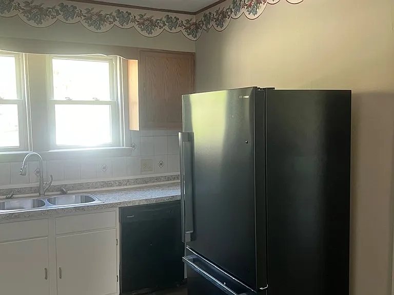 400 City Ave — Photo 6