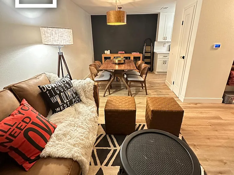 685 N Ashurst Ct #213 — Photo 6