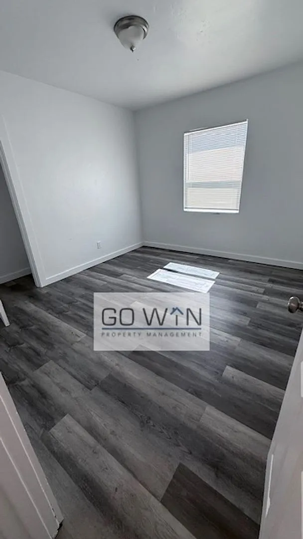 2310 East Roosevelt Street — Photo 4