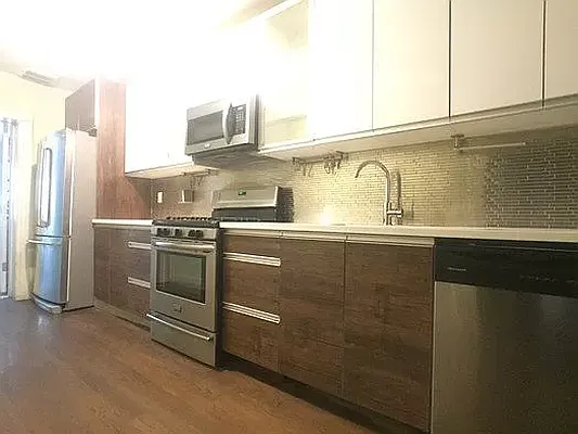 Rented by ERNY LLC | media 37