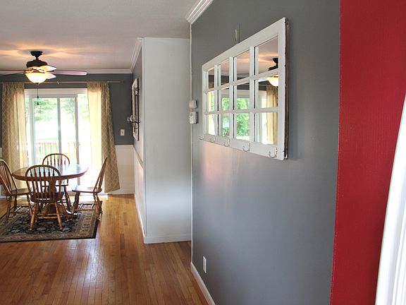 Entry way