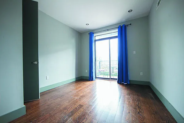 Rented by Brooklyn Group | media 7