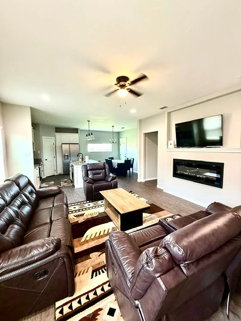 7808 Freedom Crest — Photo 2