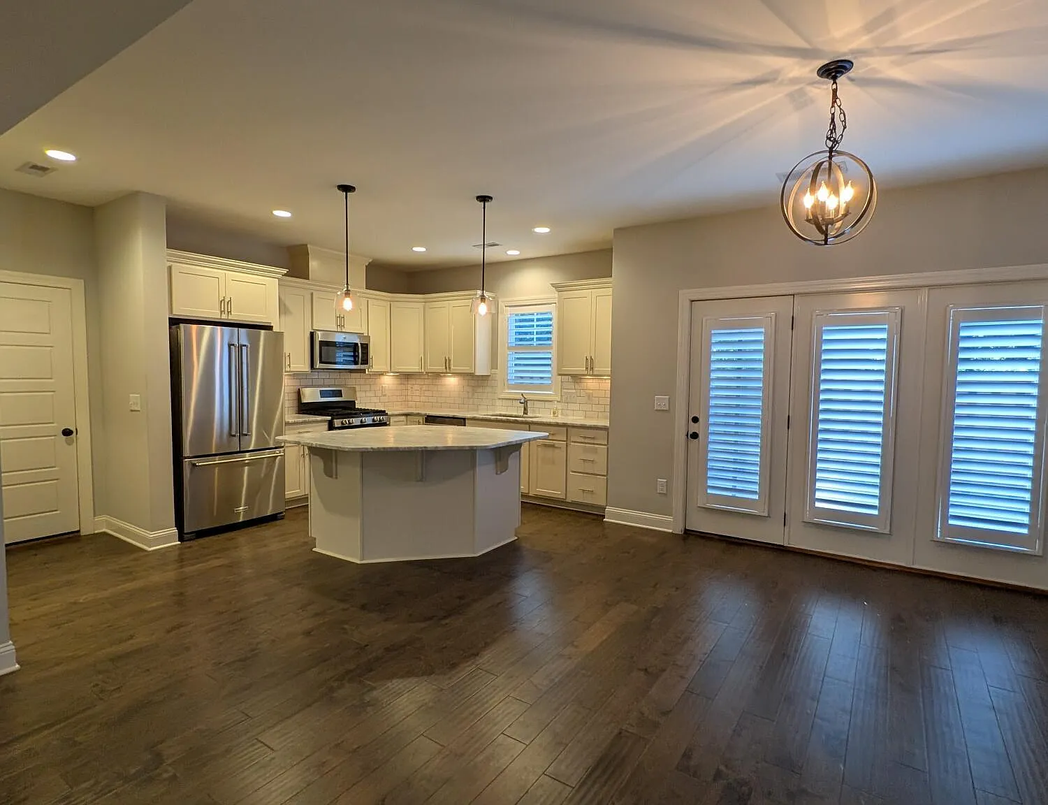 3 bed, 2.5 bath, $2,350 — Photo 4