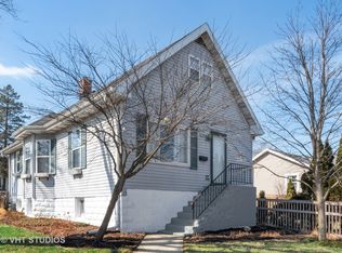 4744 Fairview Ave, Downers grove, IL 60515