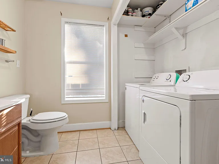 621 Wolfe St #A — Photo 19
