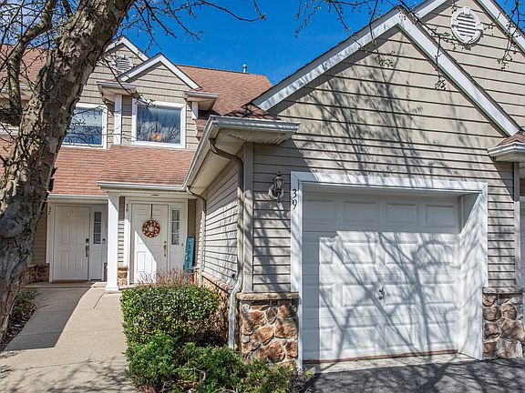 5th image of 39 Bourne Cir #39