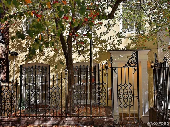 325 East 50th Street image 2 of 13