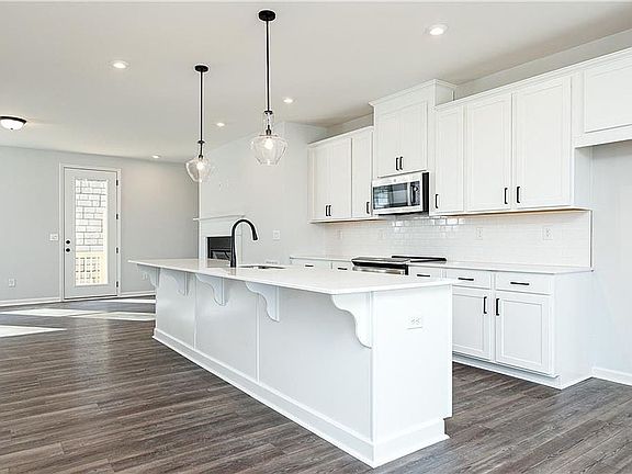 2nd image of 357 Skylar Way SE