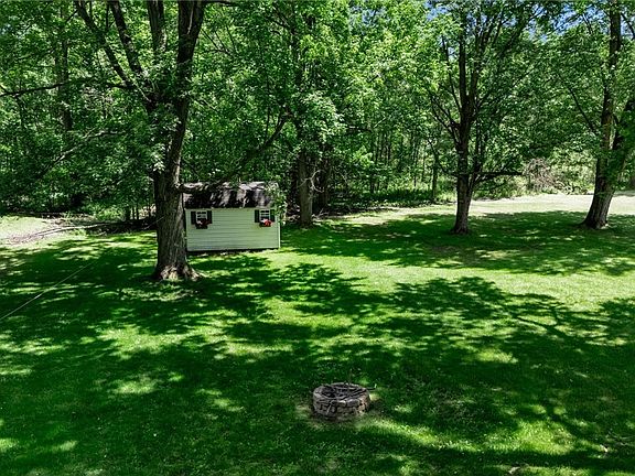 3rd image of 1715 Hopkins Rd