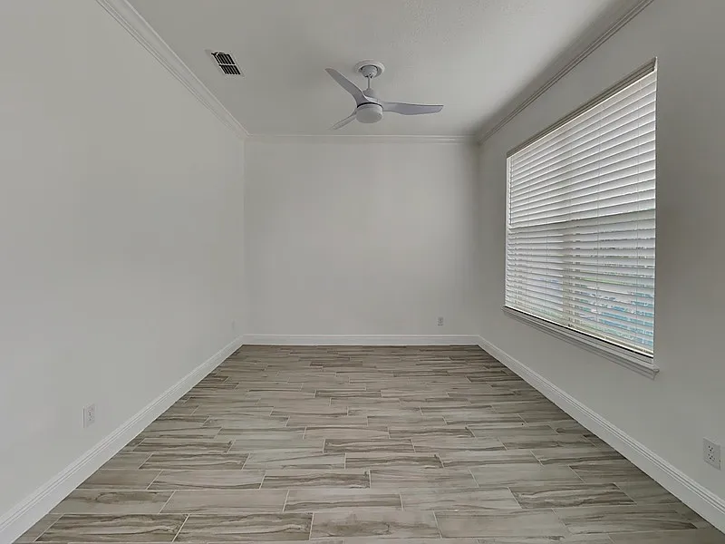 5 bed, 3.0 bath, 2670 sqft, $2,850 — Photo 4