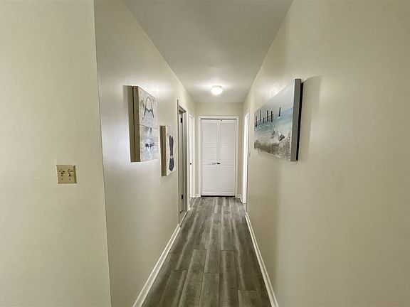 5th image of 30 52nd St #B