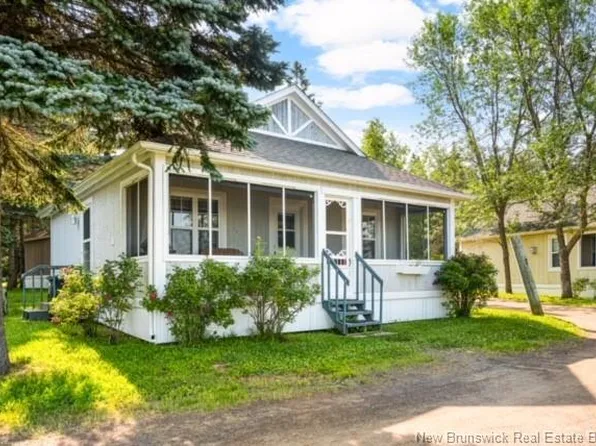 23 Acadie #7, Bouctouche, NB E4S 0E8