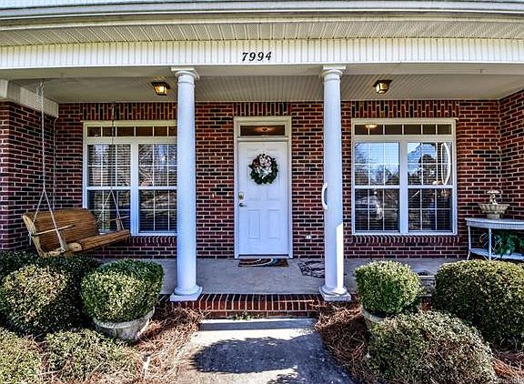 2nd image of 7994 King Arthurs Ct