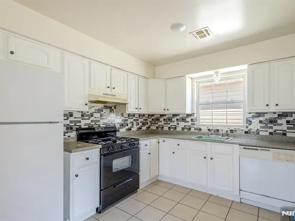 232-234 1st St, Newark, NJ 07107