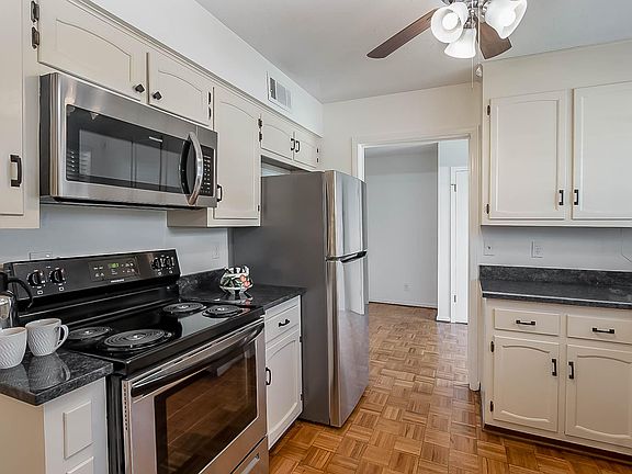 3rd image of 99 22nd St N