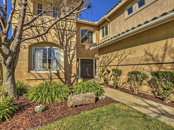 2nd image of 14896 Shetland Ln