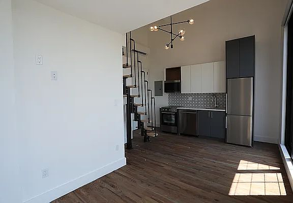 2nd image of 486 Lefferts Ave #1